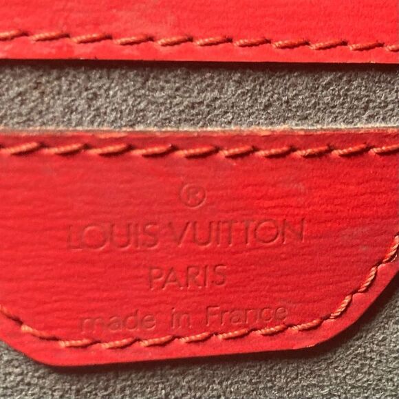 AUTHENTIC LOUIS VUITTON Red Epi Saint Jacques  Handbag V18923 - Picture 8 of 12